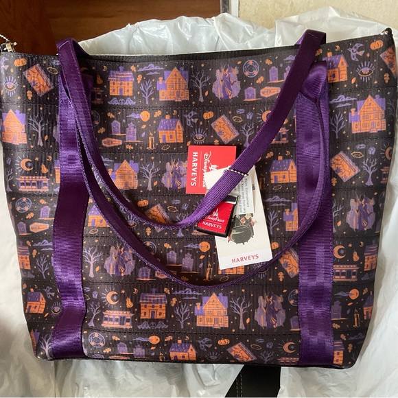 HARVEYS DISNEY  HOCUS POCUS Sanderson Sisters seatbelt tote 2023 LIMITED RETIRED - Picture 6 of 16